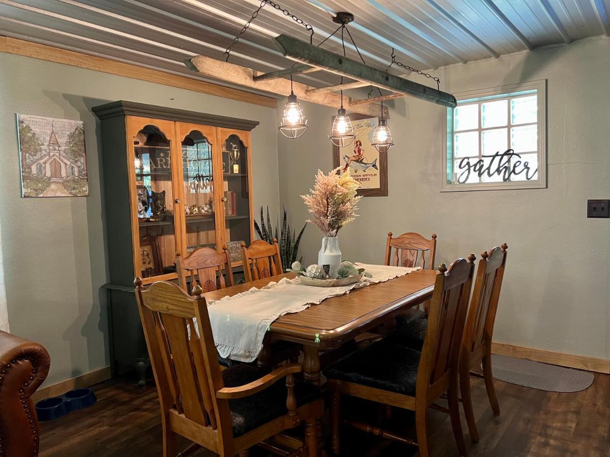 Quiet Farmhouse In The Country Close To Major Theme Parks Ridge Manor ภายนอก รูปภาพ